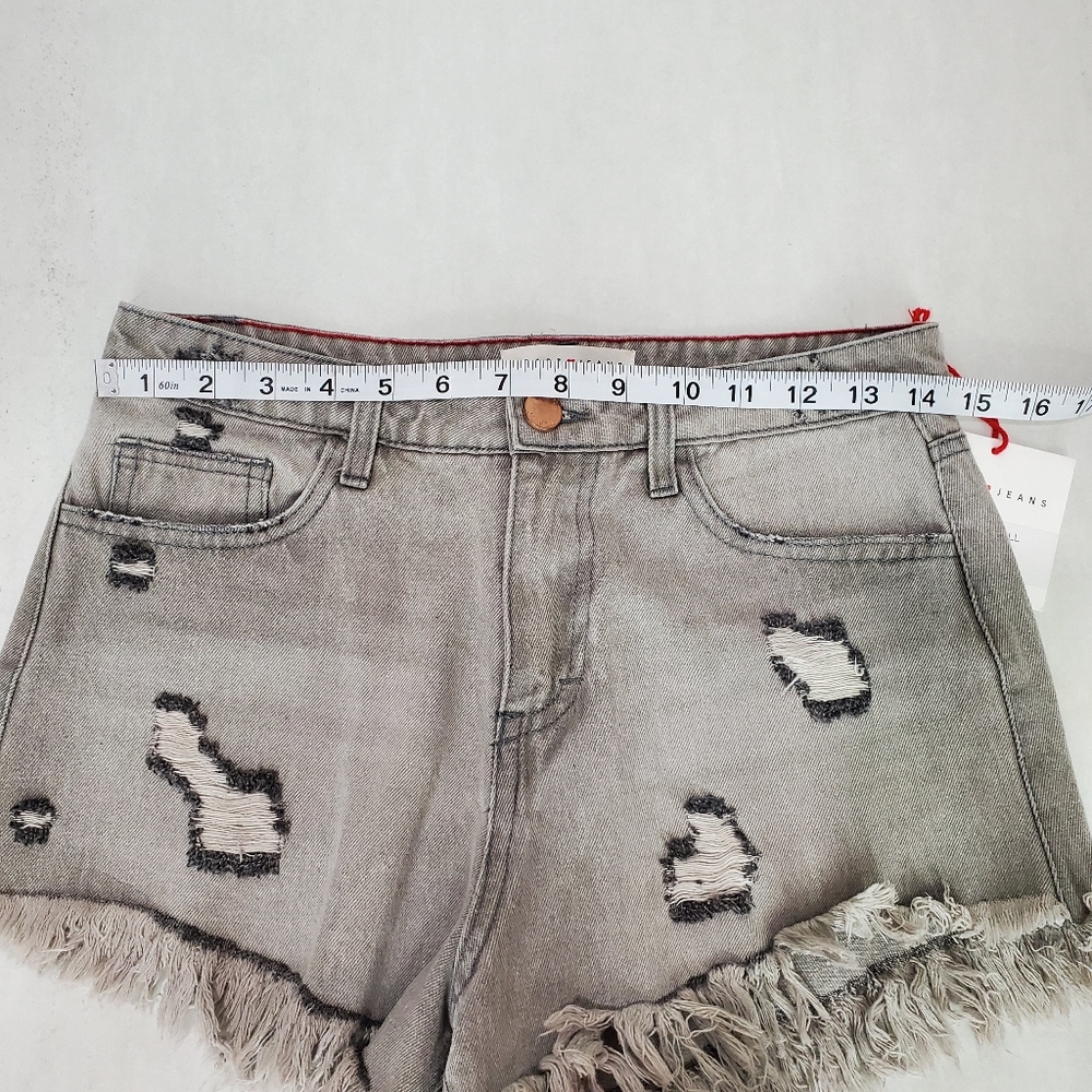Toast Jeans Women's Gray Frayed Hem High Rise Shorts Size Small NWT - Picture 5 of 9